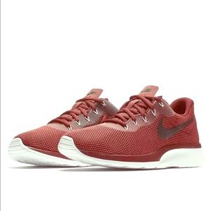NEW Nike Men’s size 13 Tanjun Racer Running Shoes